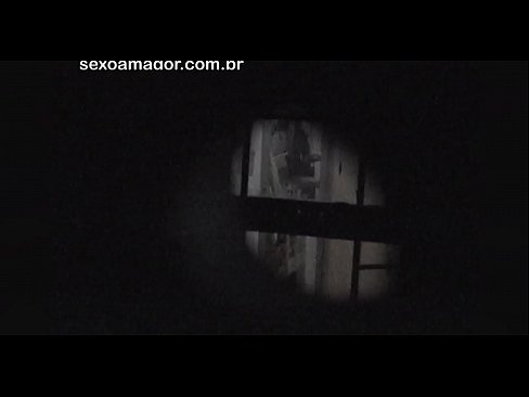 ❤️ Si Blondie ay lihim na nakunan ng video ng isang voyeur ng kapitbahayan na nakatago sa likod ng mga guwang na brick ❤️❌ Porno sa amin tl.sexvideosex.top ❌